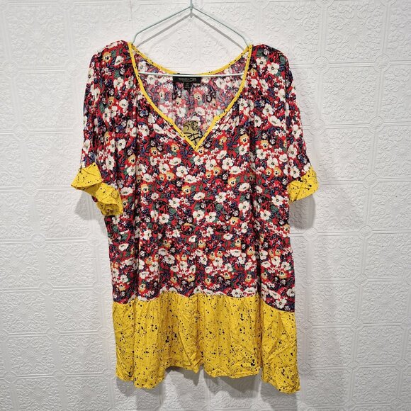 Suzanne Betro NWT Vibrant Floral Babydoll Tunic Short sleeve Top Size 2X - Picture 2 of 7
